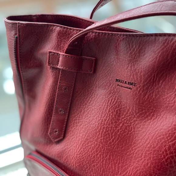 Red Large Matt & Nat Expandable Tote - Picture 2 of 4